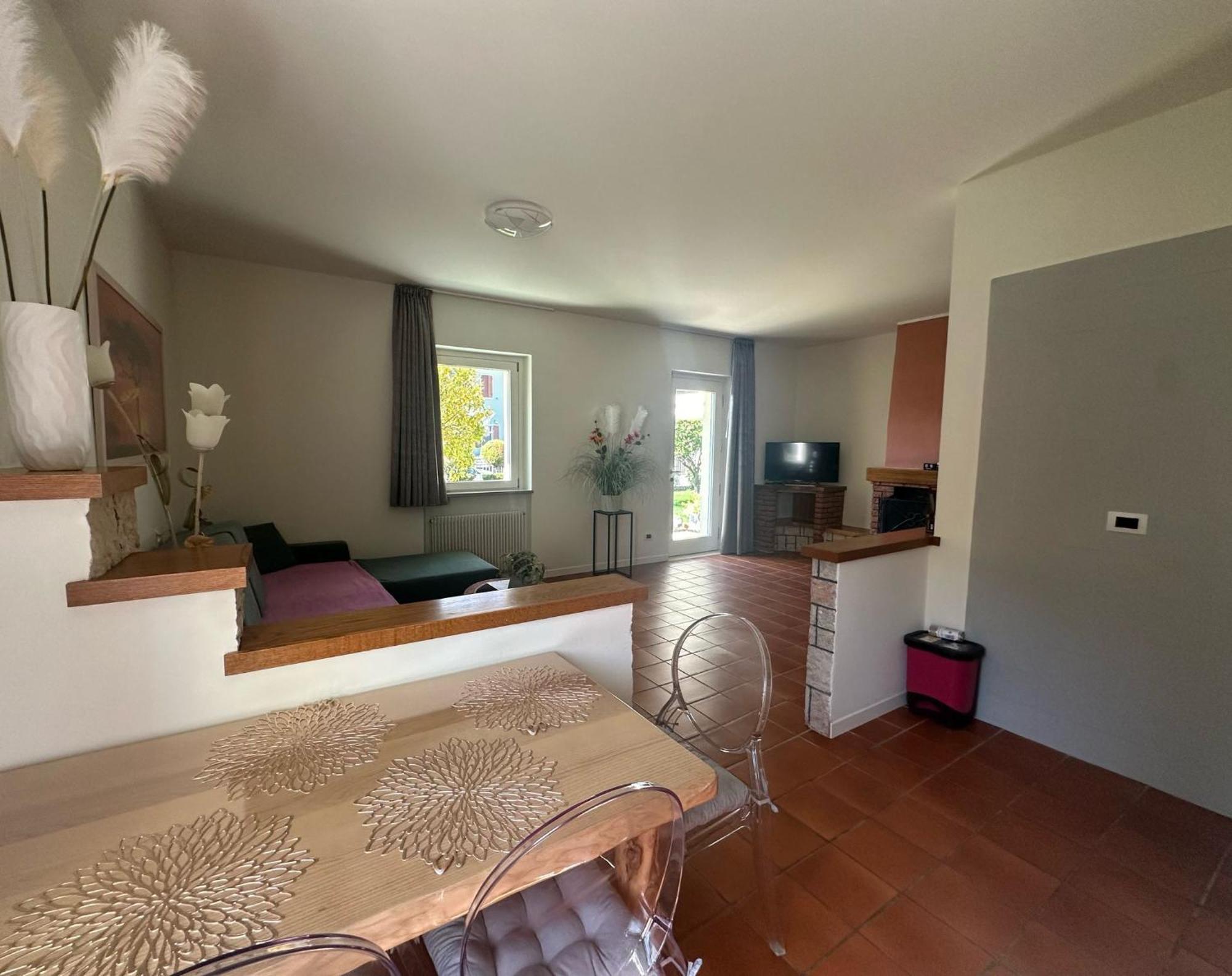 Residence Villa Dalila - Appartamento Dalila Riva del Garda Exterior photo